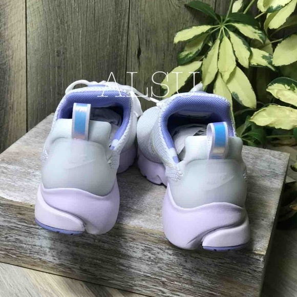 NWTNike Presto Fly White Barely Grapr W AUTHENTIC - Picture 3 of 8